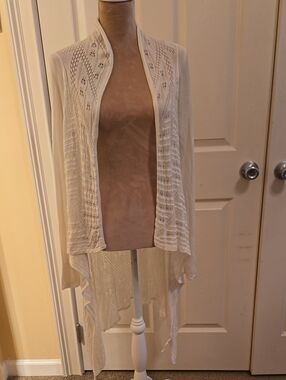 Maurices Size Medium  Cream Open-Front Lace-Trim Draped Cardigan